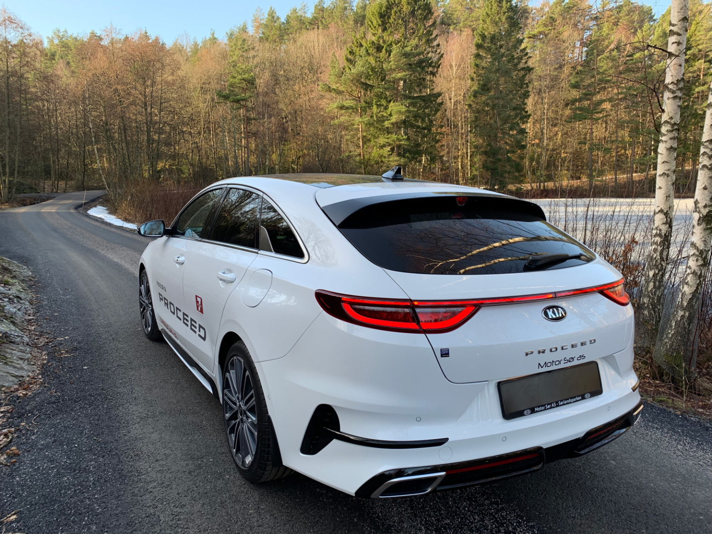 Kia proceed gt 2023